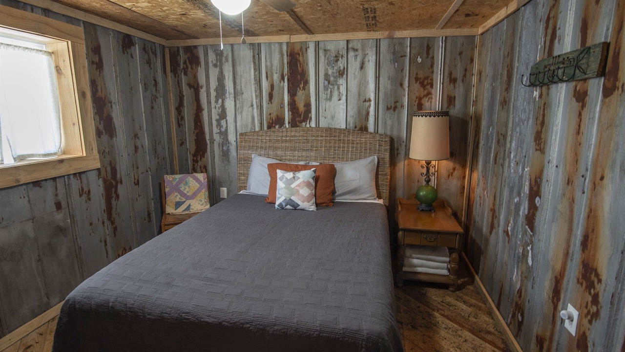 Photo of Bedroom in Tracy City