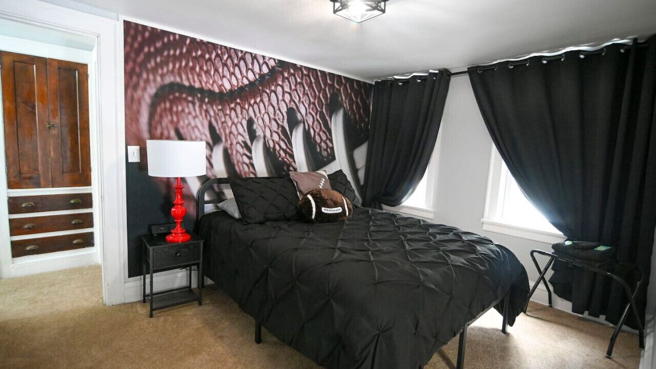 Photo of Bedroom in East Cleveland