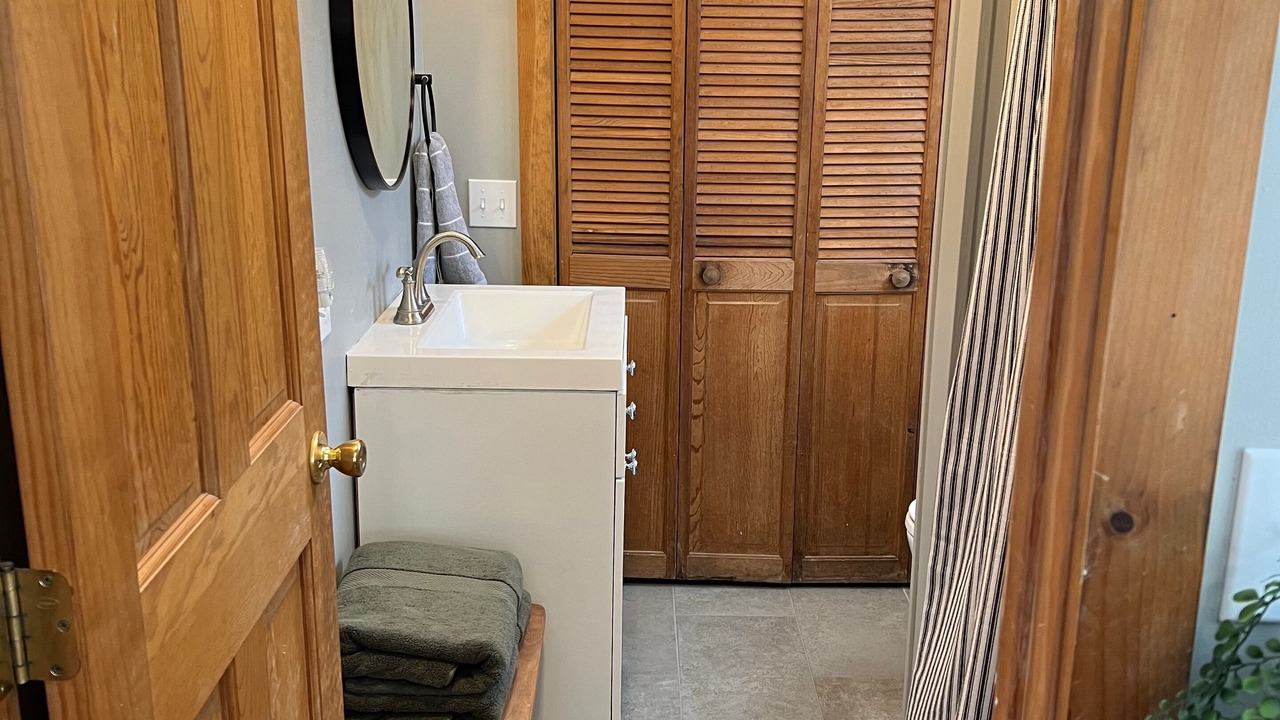 Photo of Bathroom in Alburg