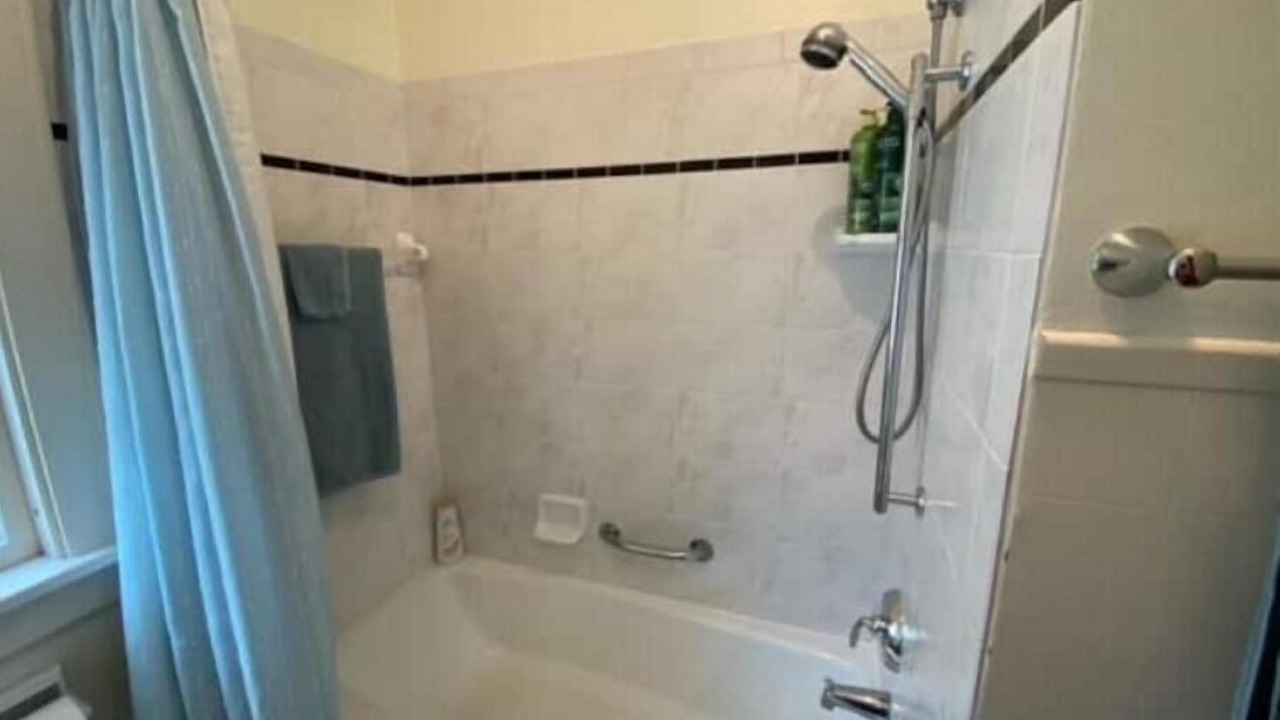 Photo of Bathroom in Manitowoc