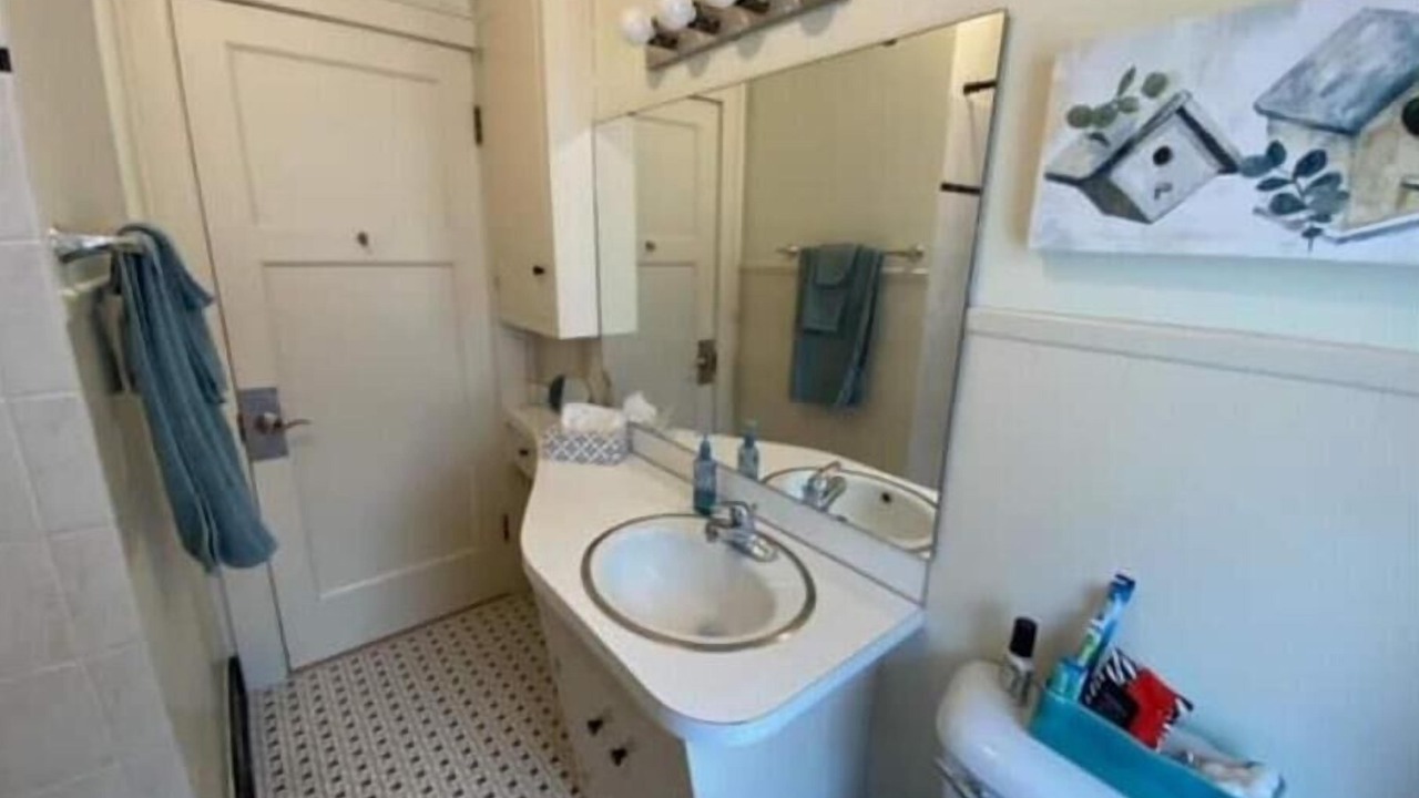 Photo of Bathroom in Manitowoc