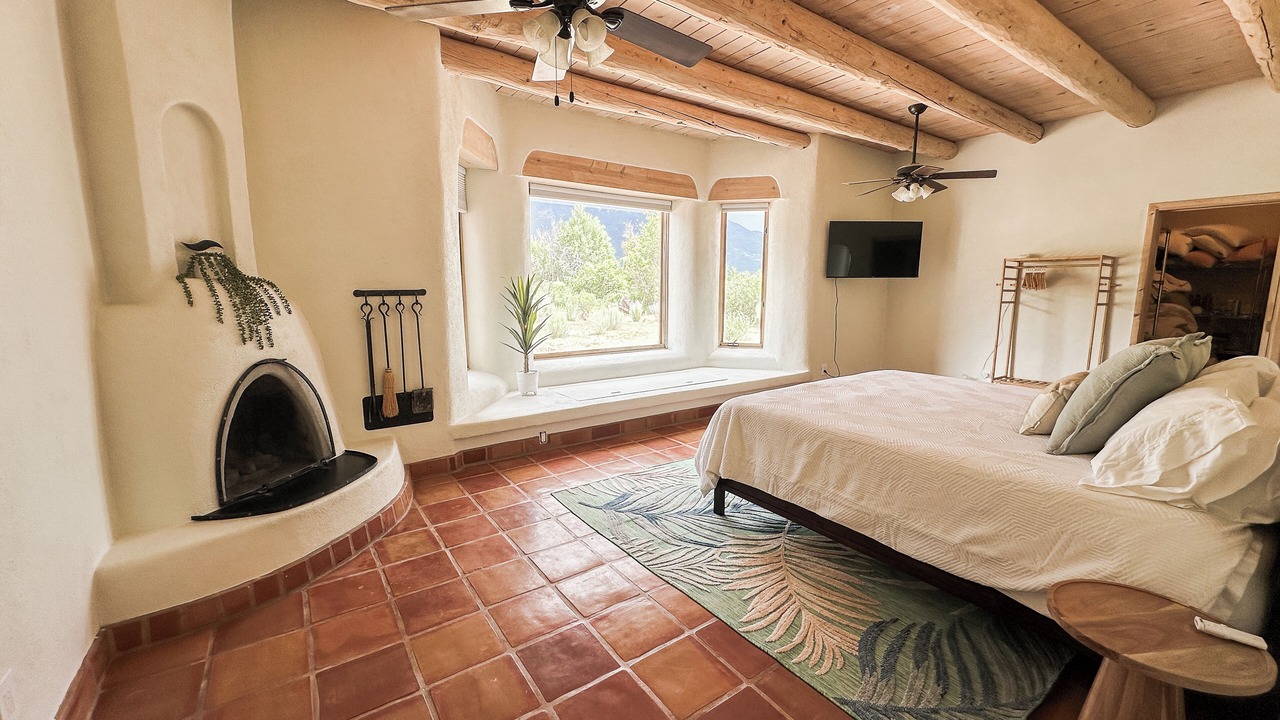 Photo of Bedroom in Arroyo Seco