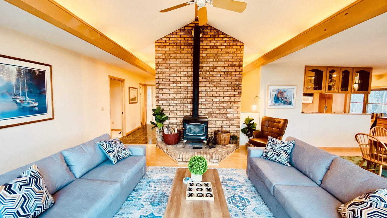 Photo of Livingroom in Bayfield