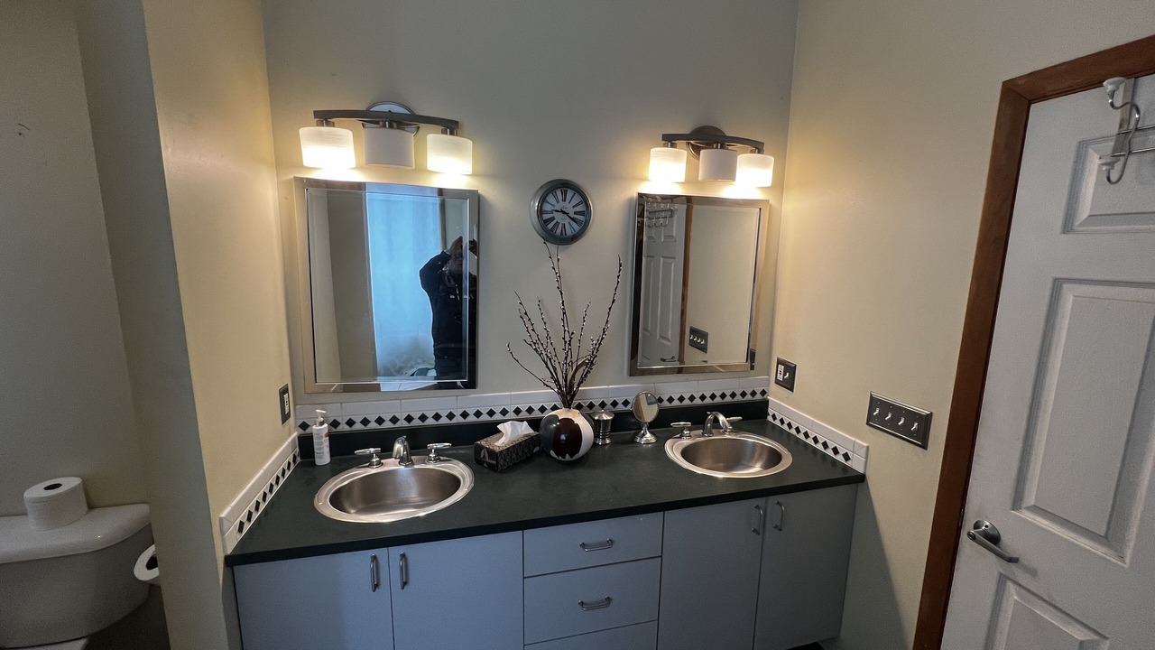 Photo of Bathroom in Williston North