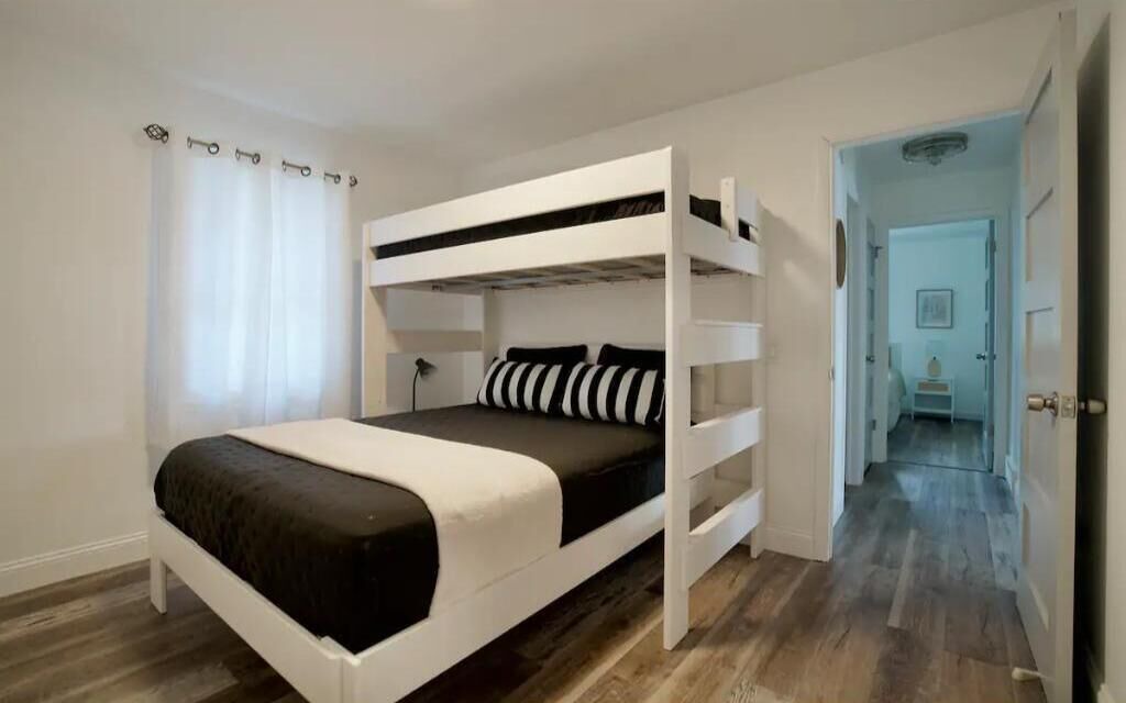 Photo of Bedroom in Shelbyville