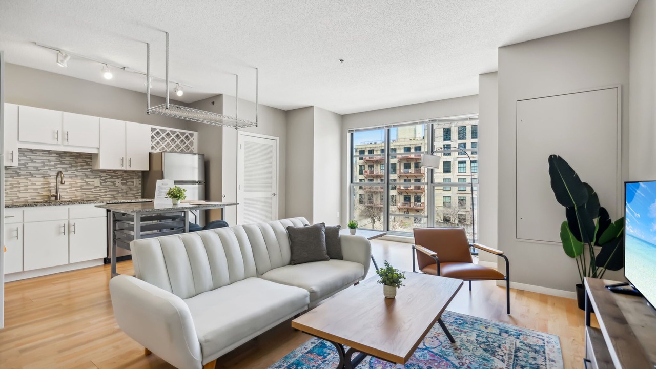 Photo of Livingroom in Mill District