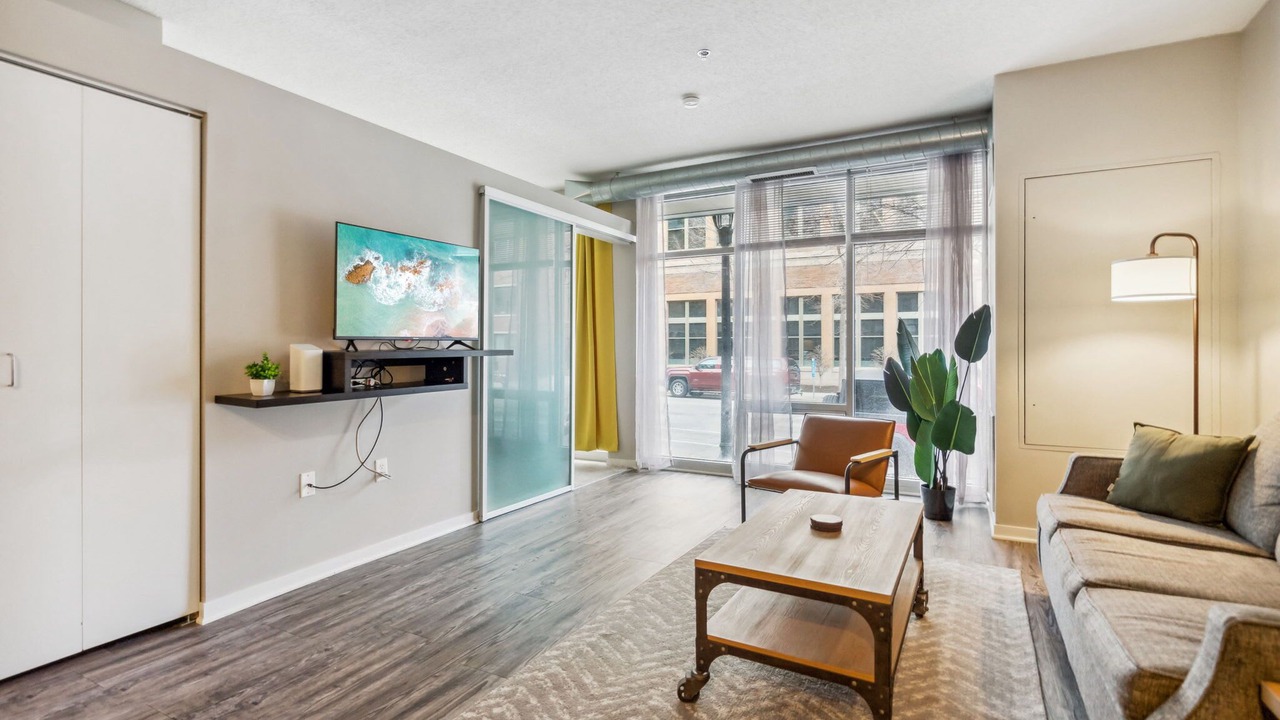 Photo of Livingroom in Mill District