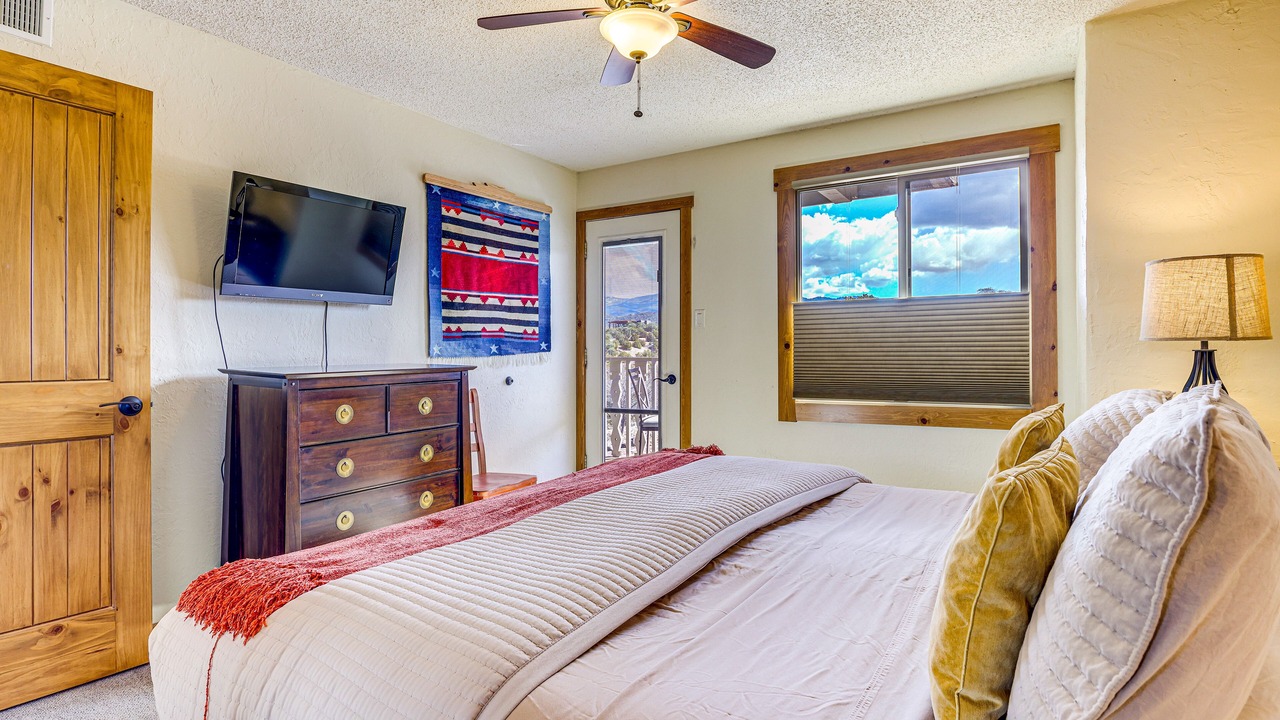 Photo of Bedroom in Northeast Santa Fe