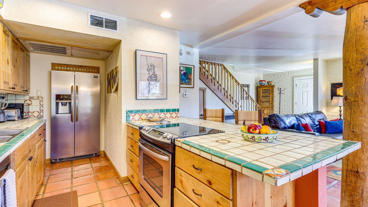 Photo of Kitchen in Northeast Santa Fe