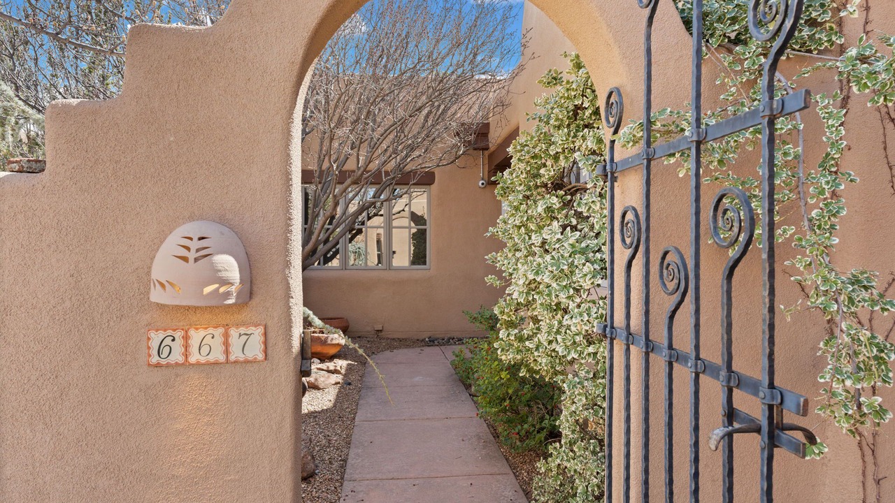 Photo of Others in Santa Fe