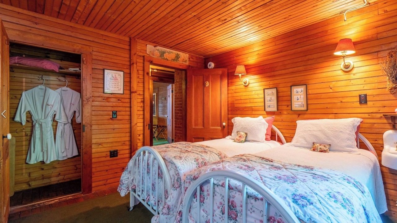 Photo of Bedroom in Lake Placid