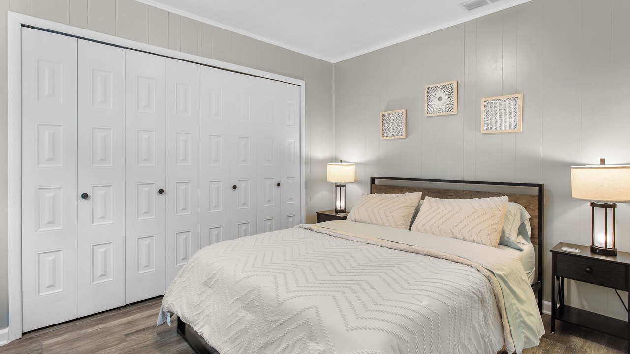 Photo of Bedroom in Ferndale