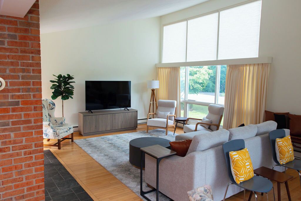 Photo of Livingroom in Grissom - Highland