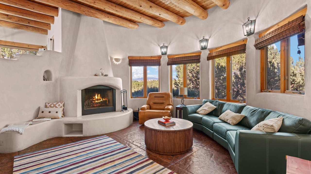 Photo of Livingroom in Santa Fe