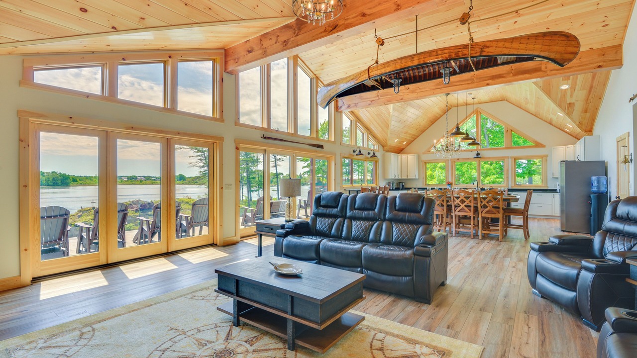 Photo of Livingroom in Wellesley Island