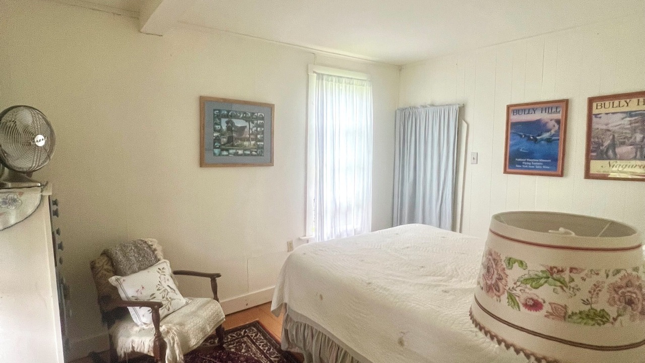Photo of Bedroom in Thousand Island Park