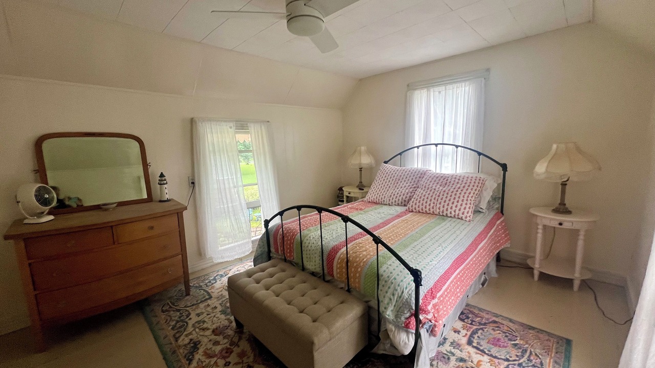 Photo of Bedroom in Thousand Island Park