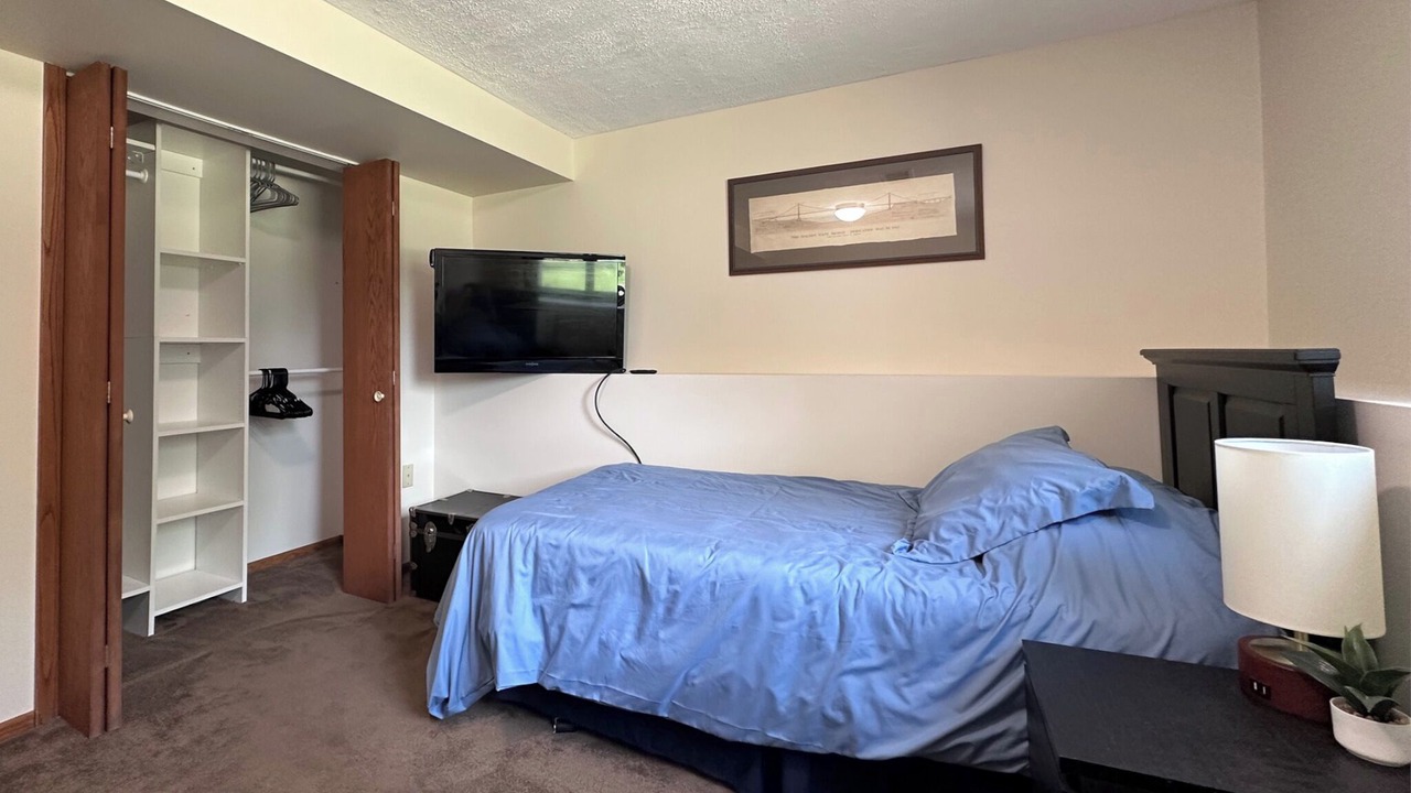 Photo of Bedroom in Shakopee