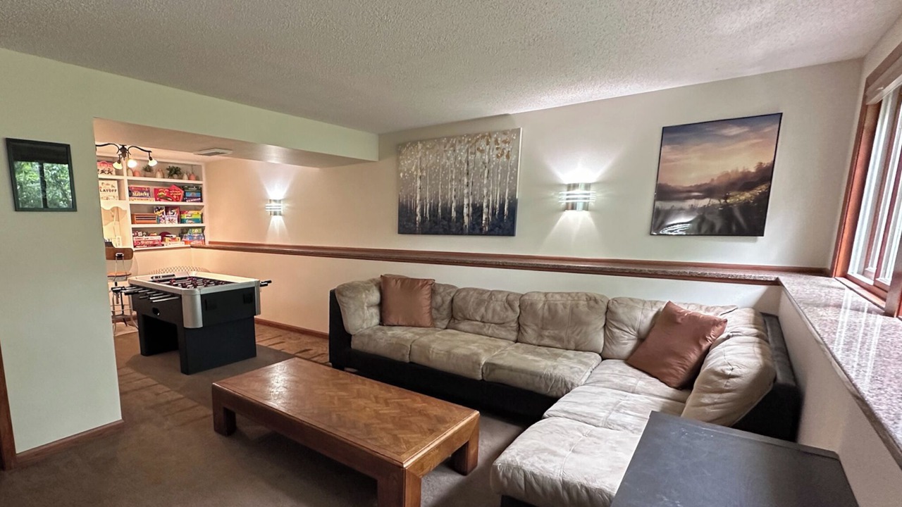 Photo of Livingroom in Shakopee