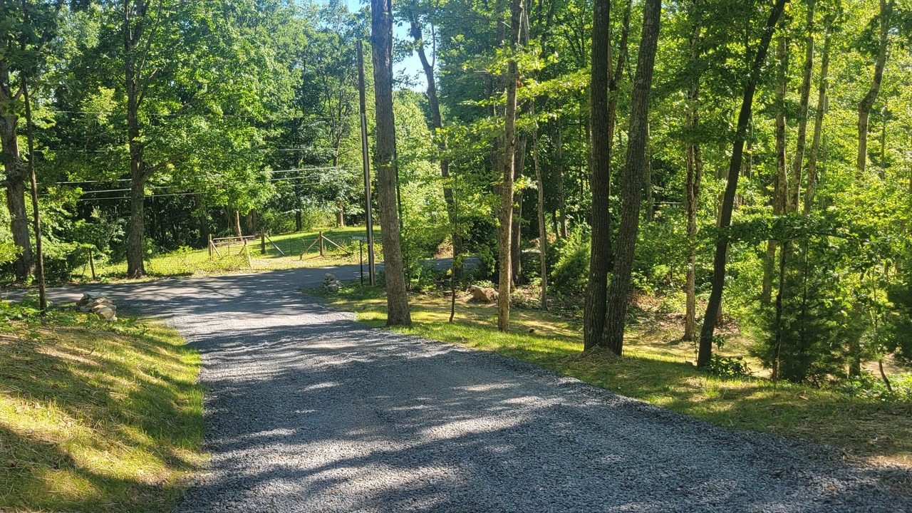 Photo of Others in Cool Ridge