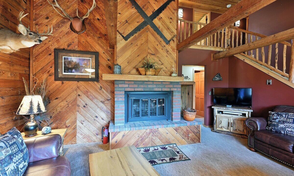 Photo of Livingroom in Cable