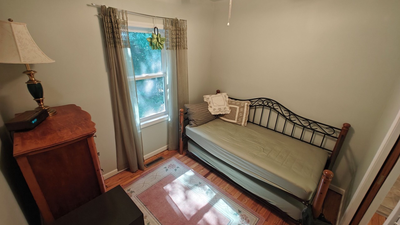 Photo of Bedroom in Twin Lakes