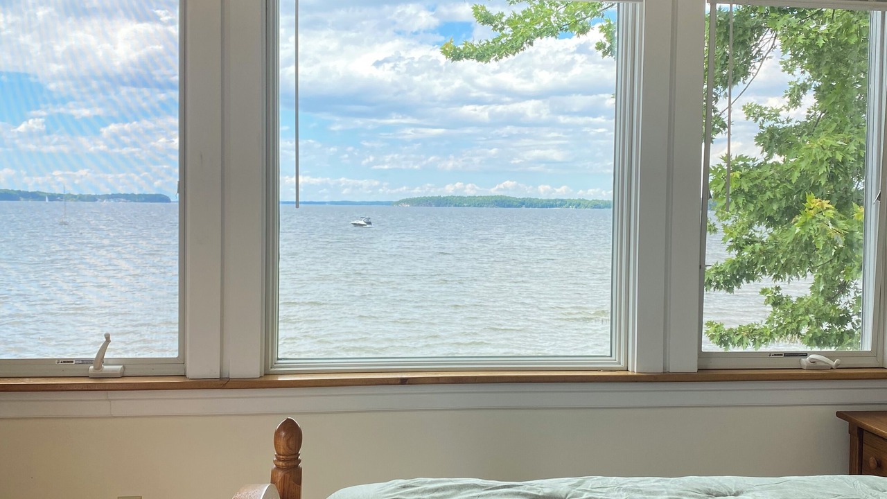 Photo of Bedroom in Shelburne