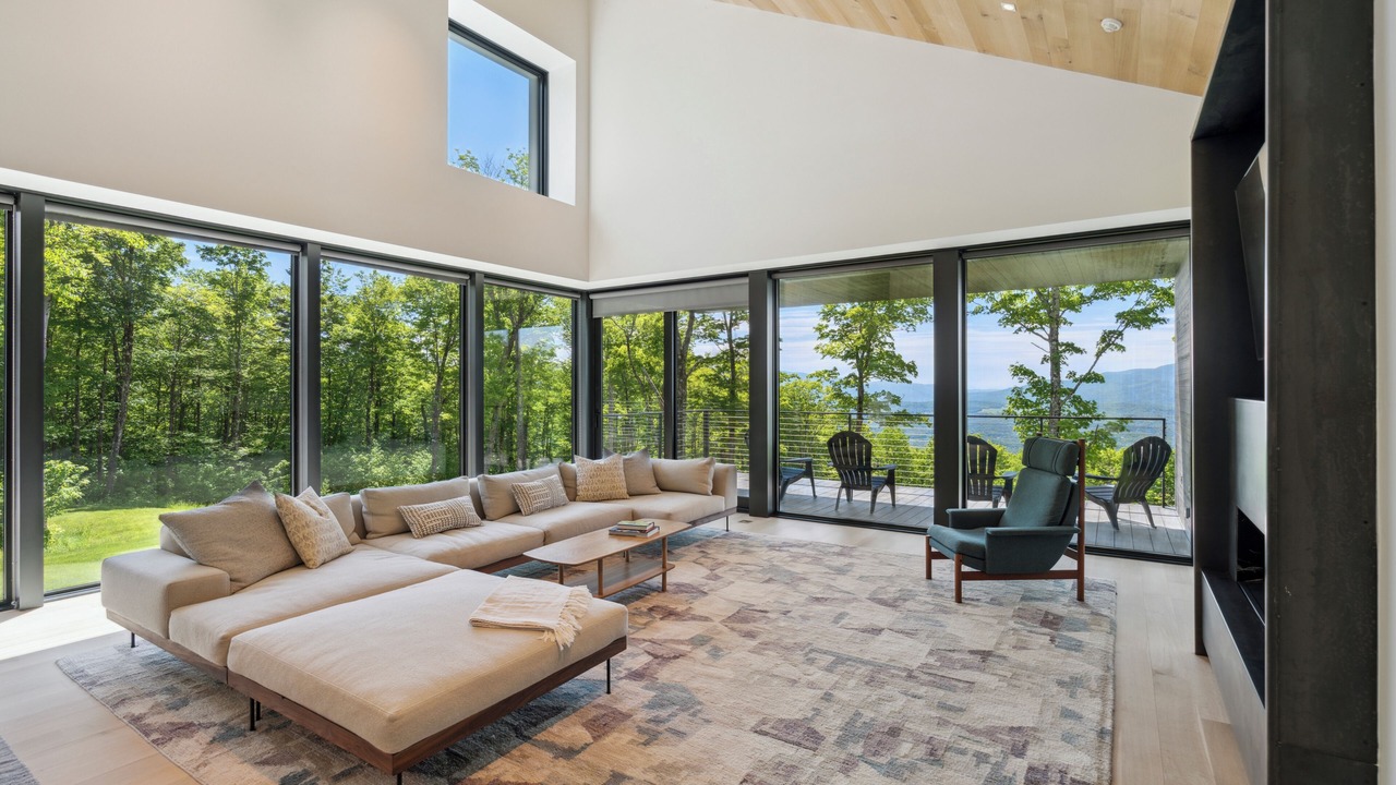Photo of Livingroom in Waterbury Center