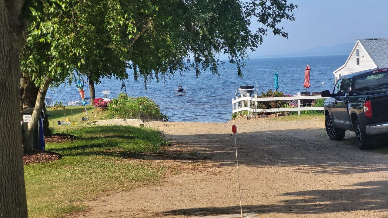 Photo of Others in Malletts Bay