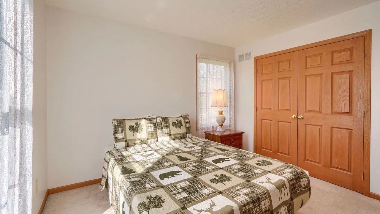 Photo of Bedroom in South Bloomingville