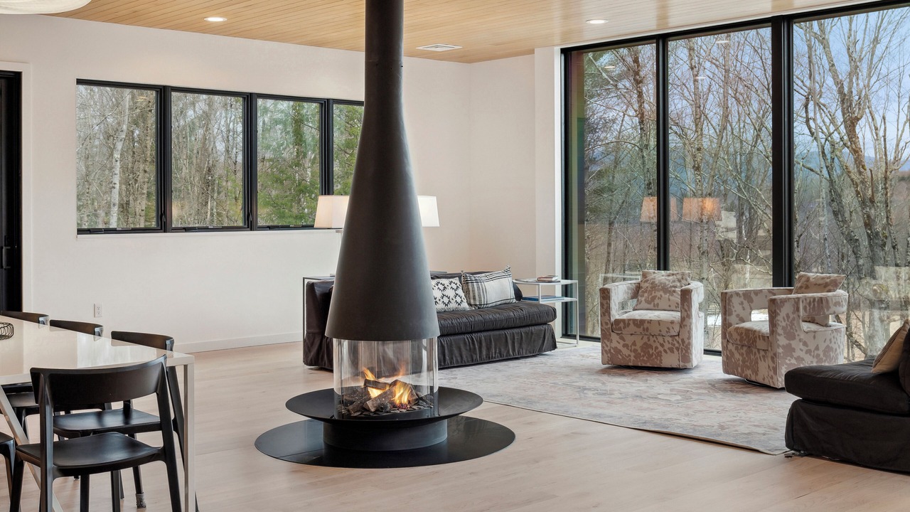 Photo of Livingroom in Stowe Hollow