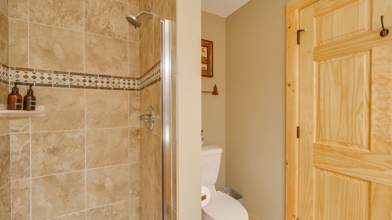 Photo of Bathroom in Two Harbors