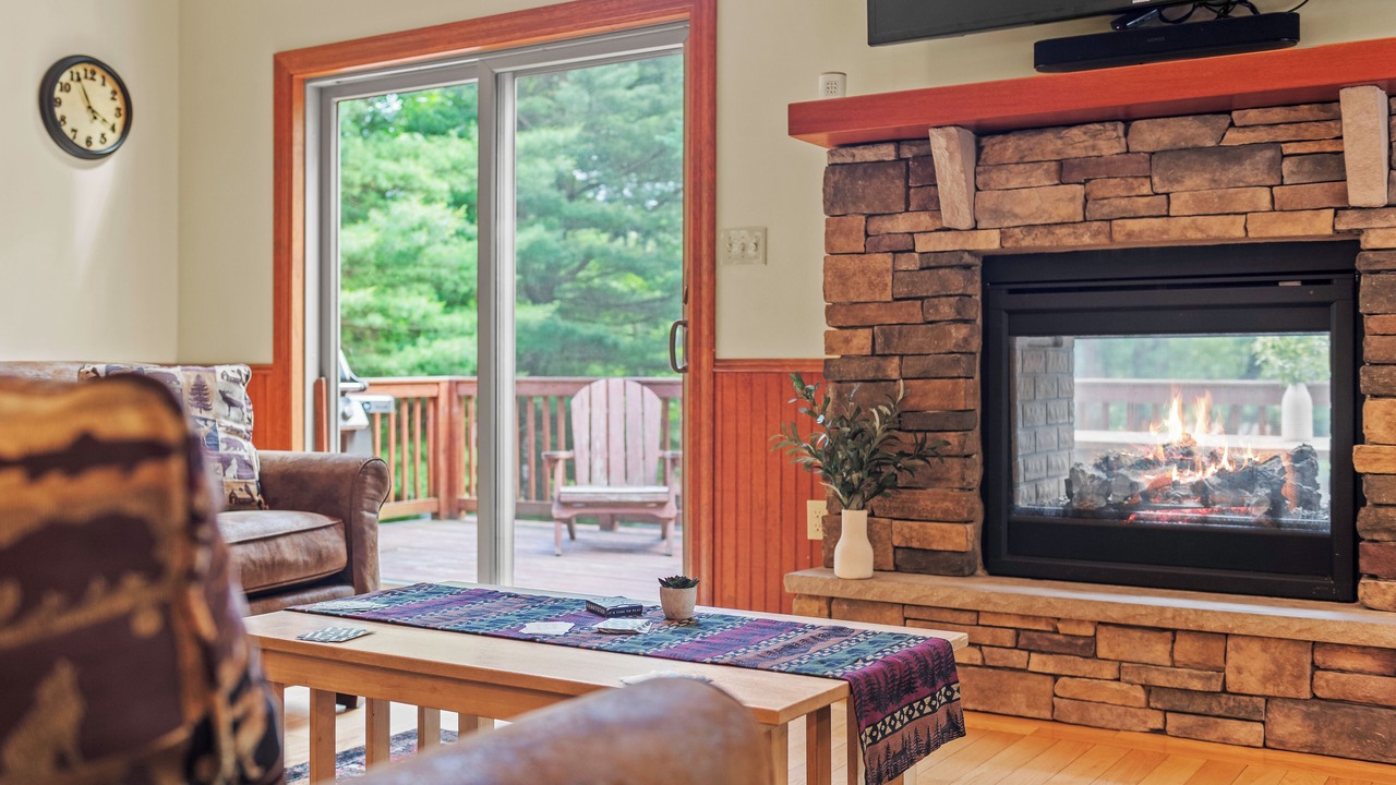 Photo of Livingroom in Lake Harmony Estates