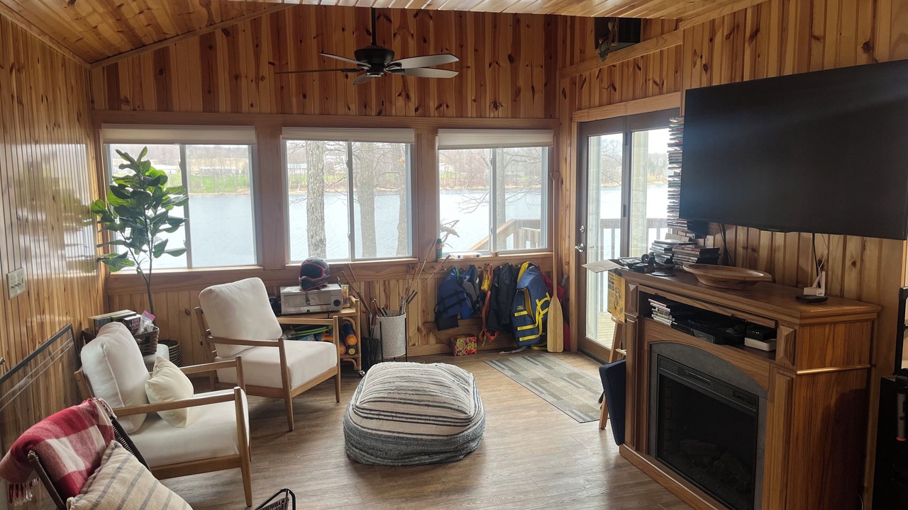 Photo of Livingroom in Bone Lake
