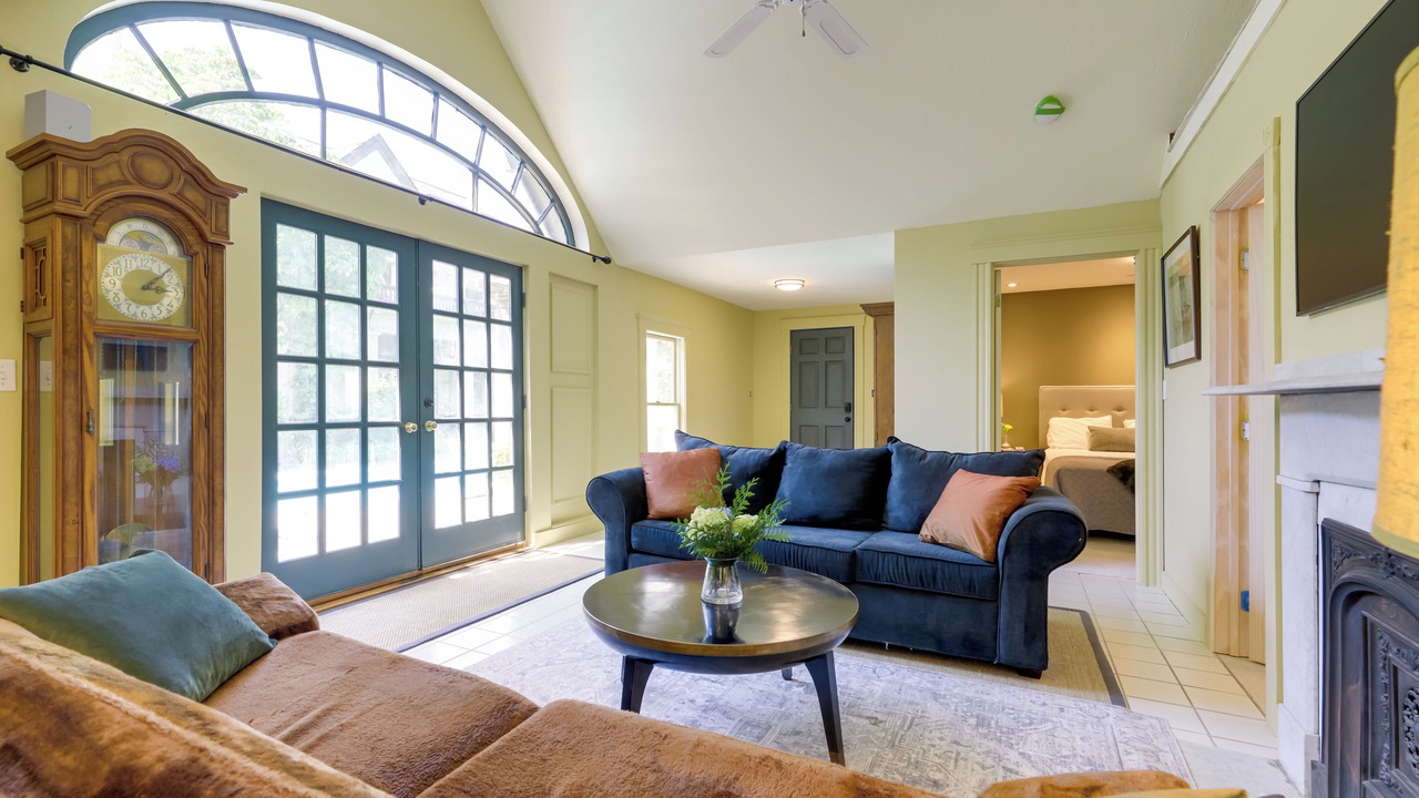 Photo of Livingroom in Worcester