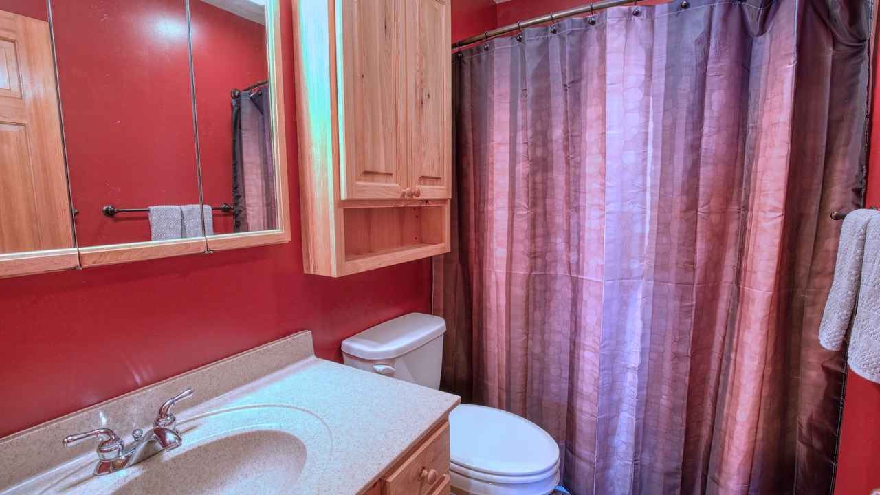 Photo of Bathroom in Northwoods Beach