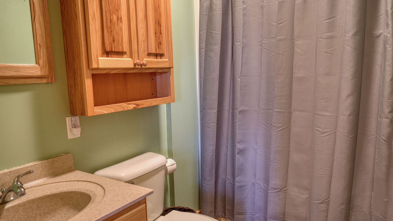 Photo of Bathroom in Northwoods Beach