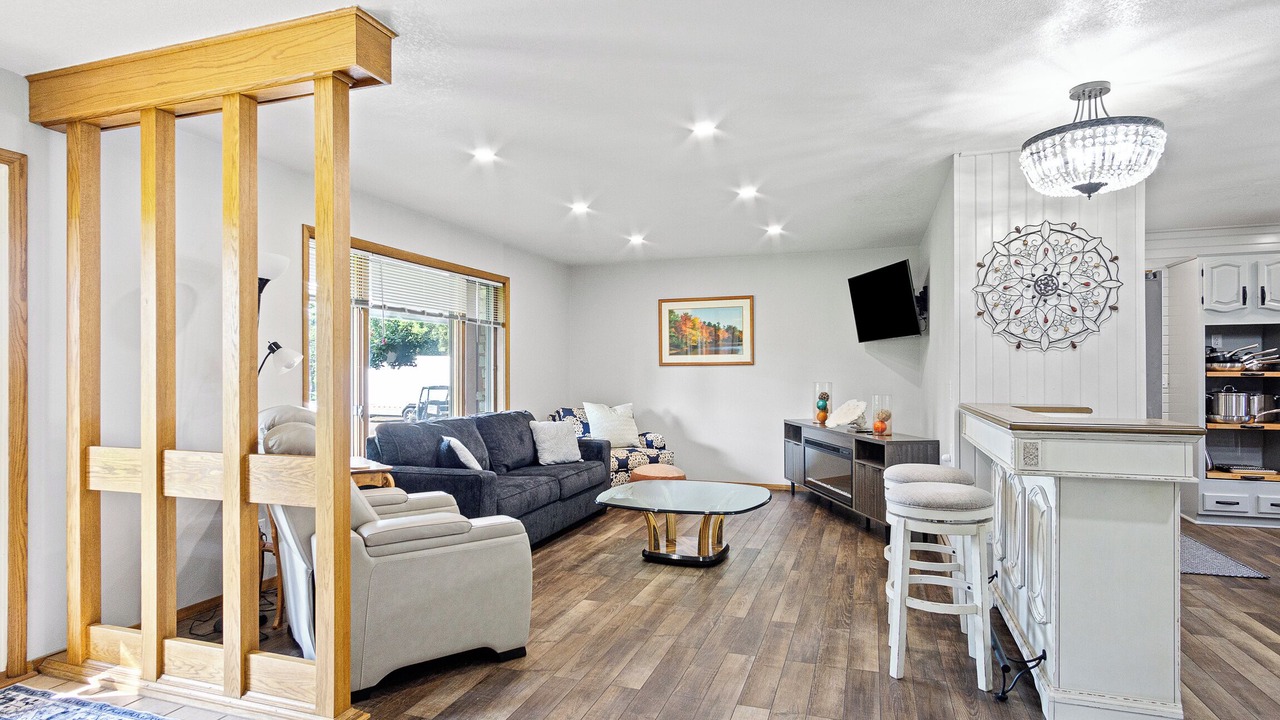 Photo of Livingroom in Chippewa Falls