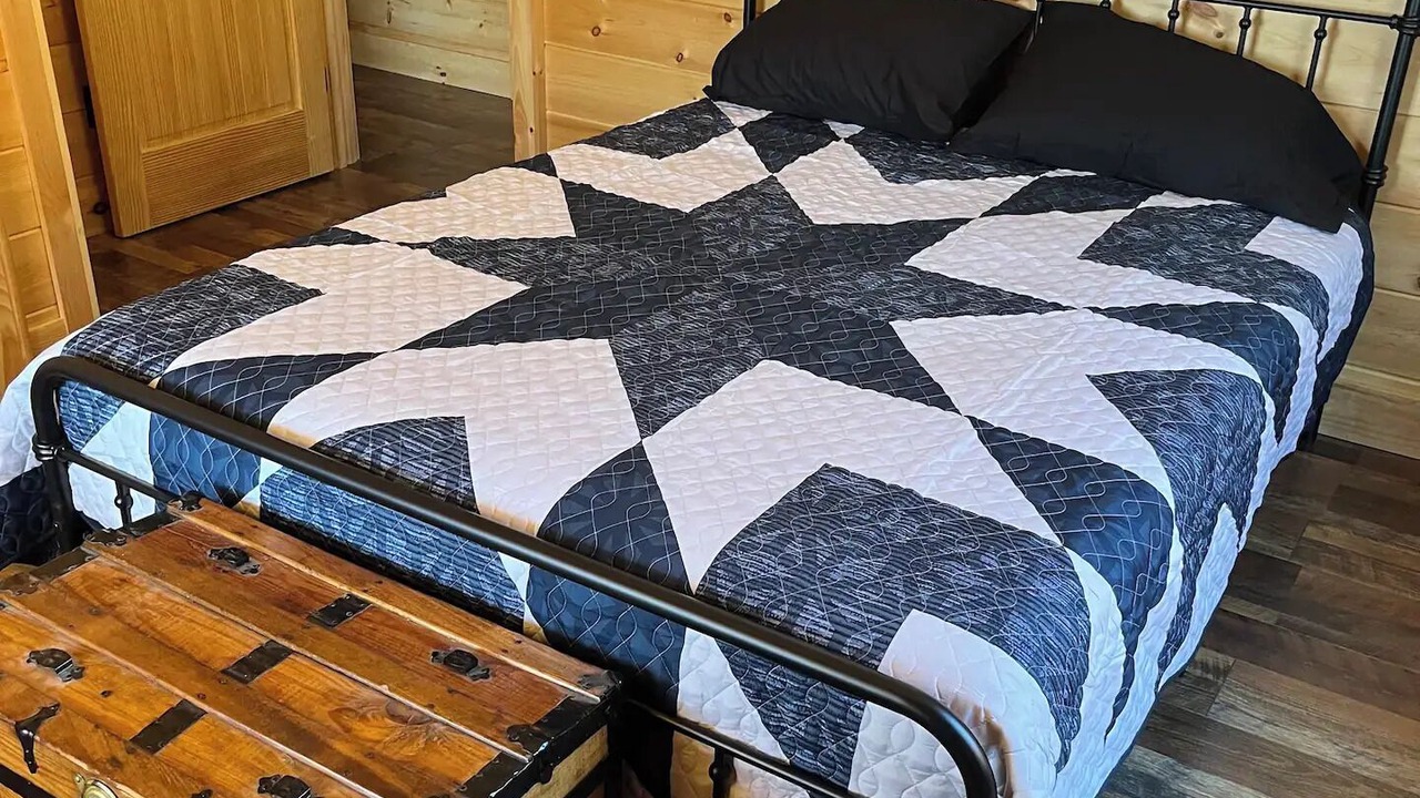 Photo of Bedroom in Caldwell