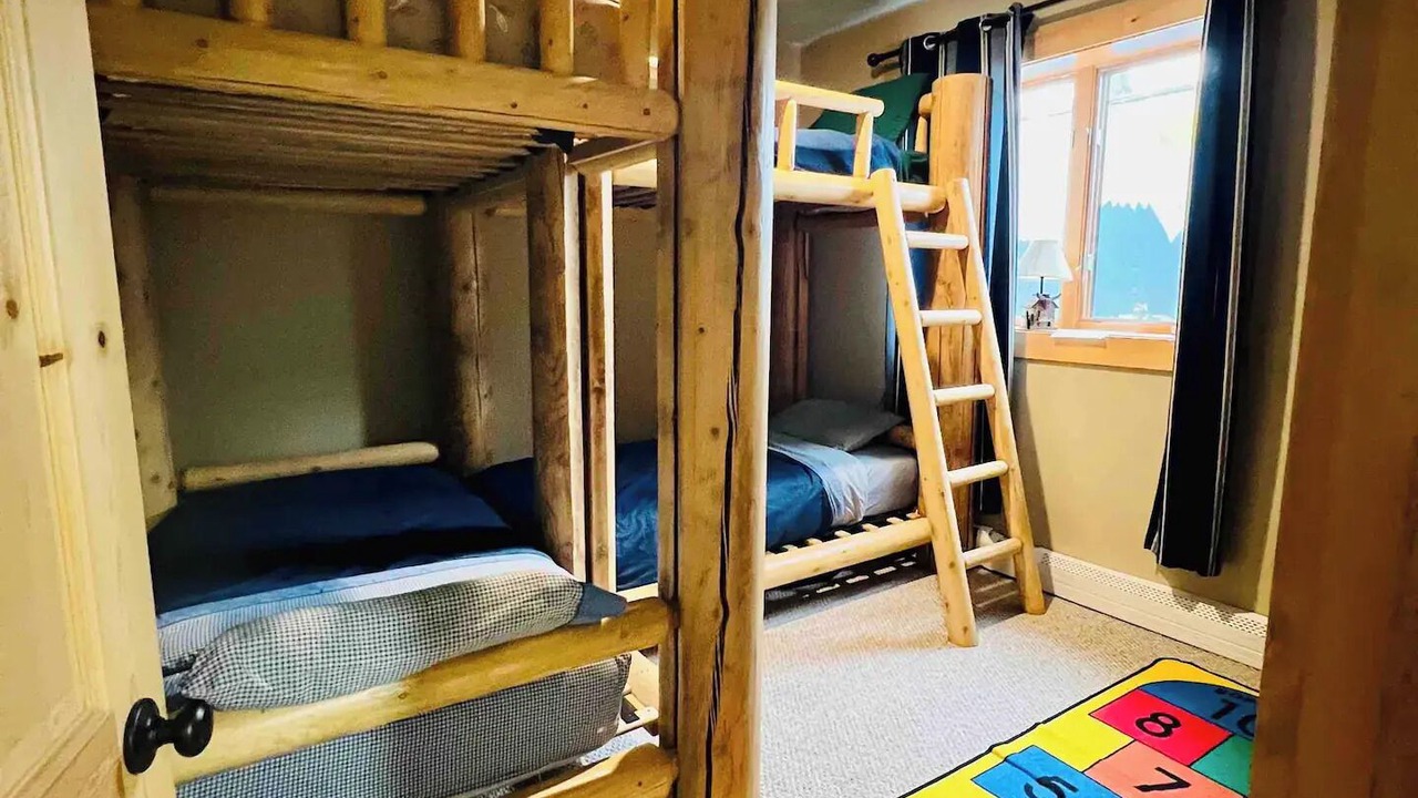 Photo of Bedroom in Stowe Hollow