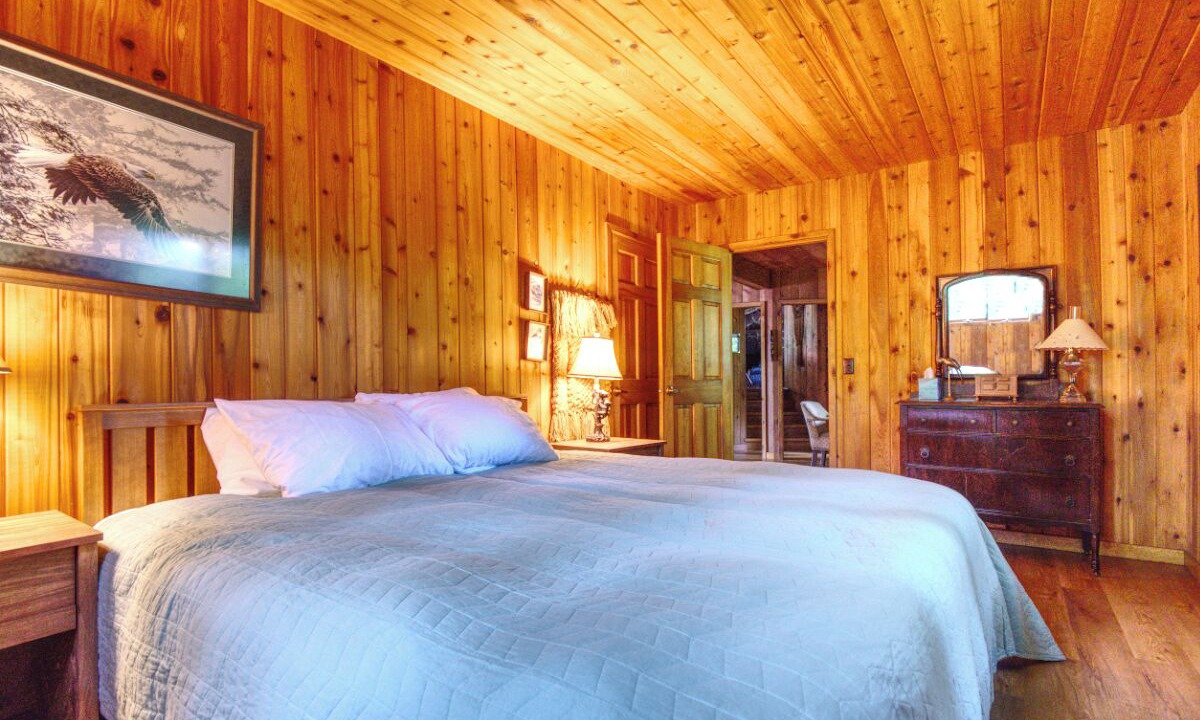 Photo of Bedroom in New Auburn