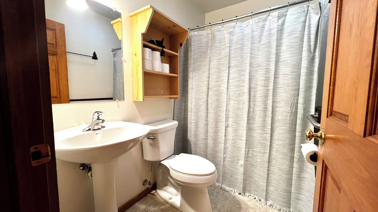 Photo of Bathroom in Warrens