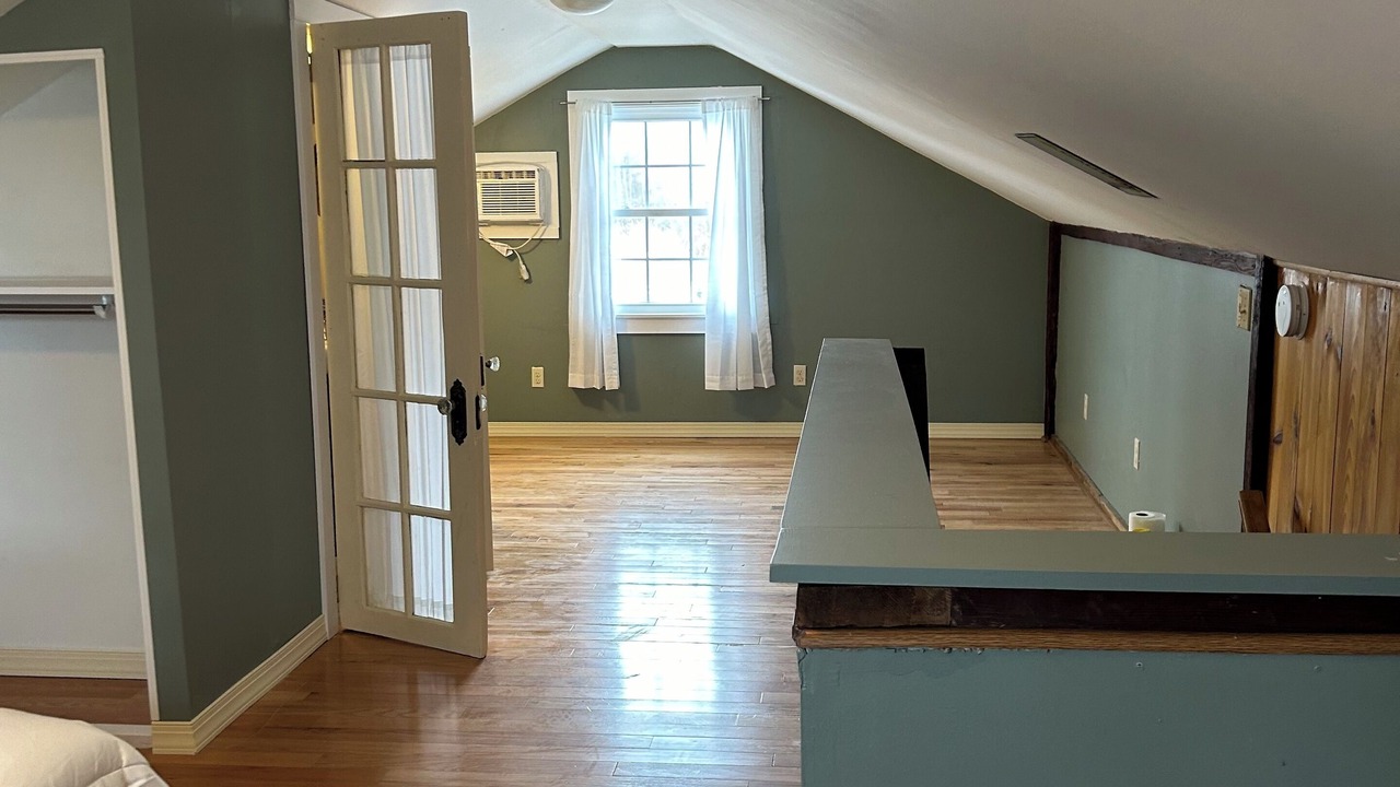 Photo of Bedroom in Alburg