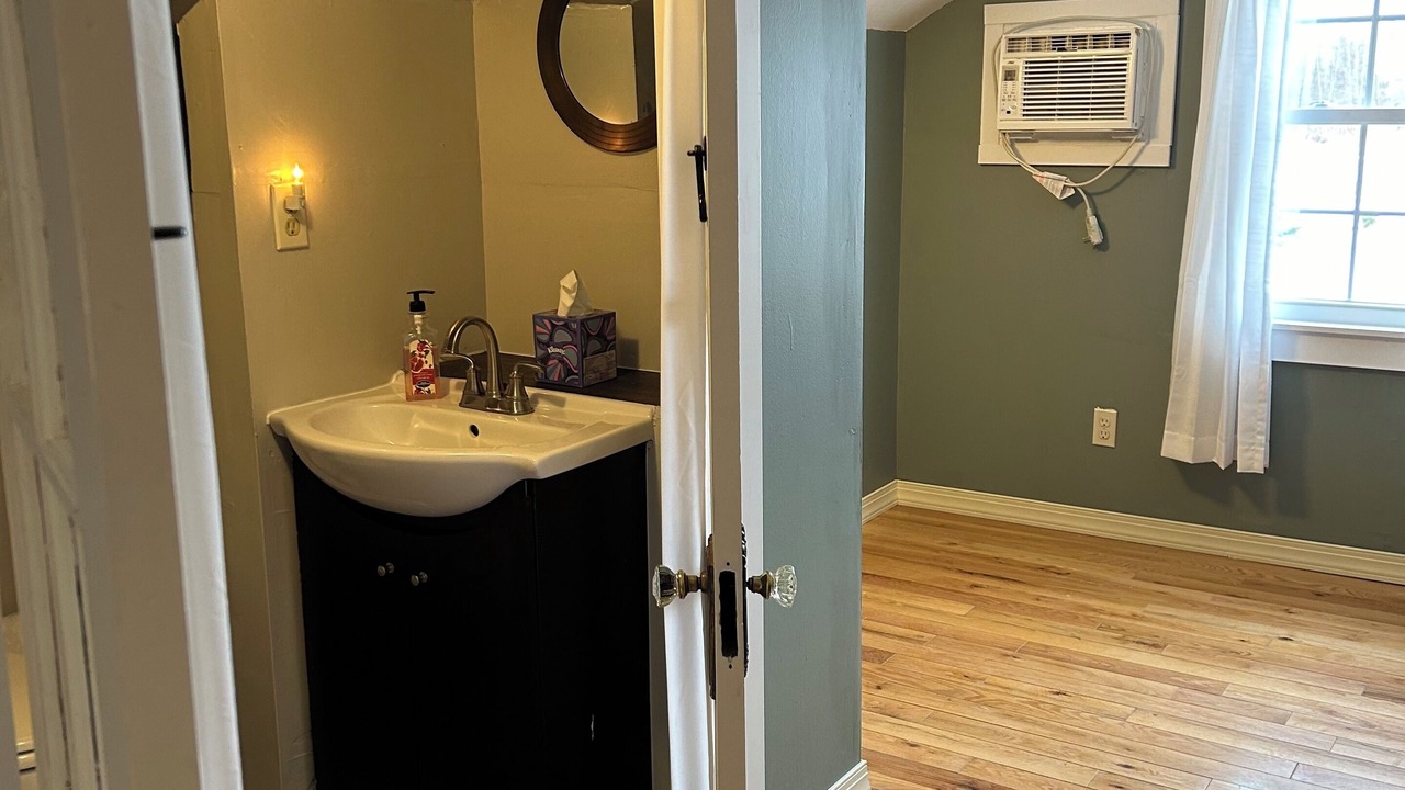 Photo of Bathroom in Alburg