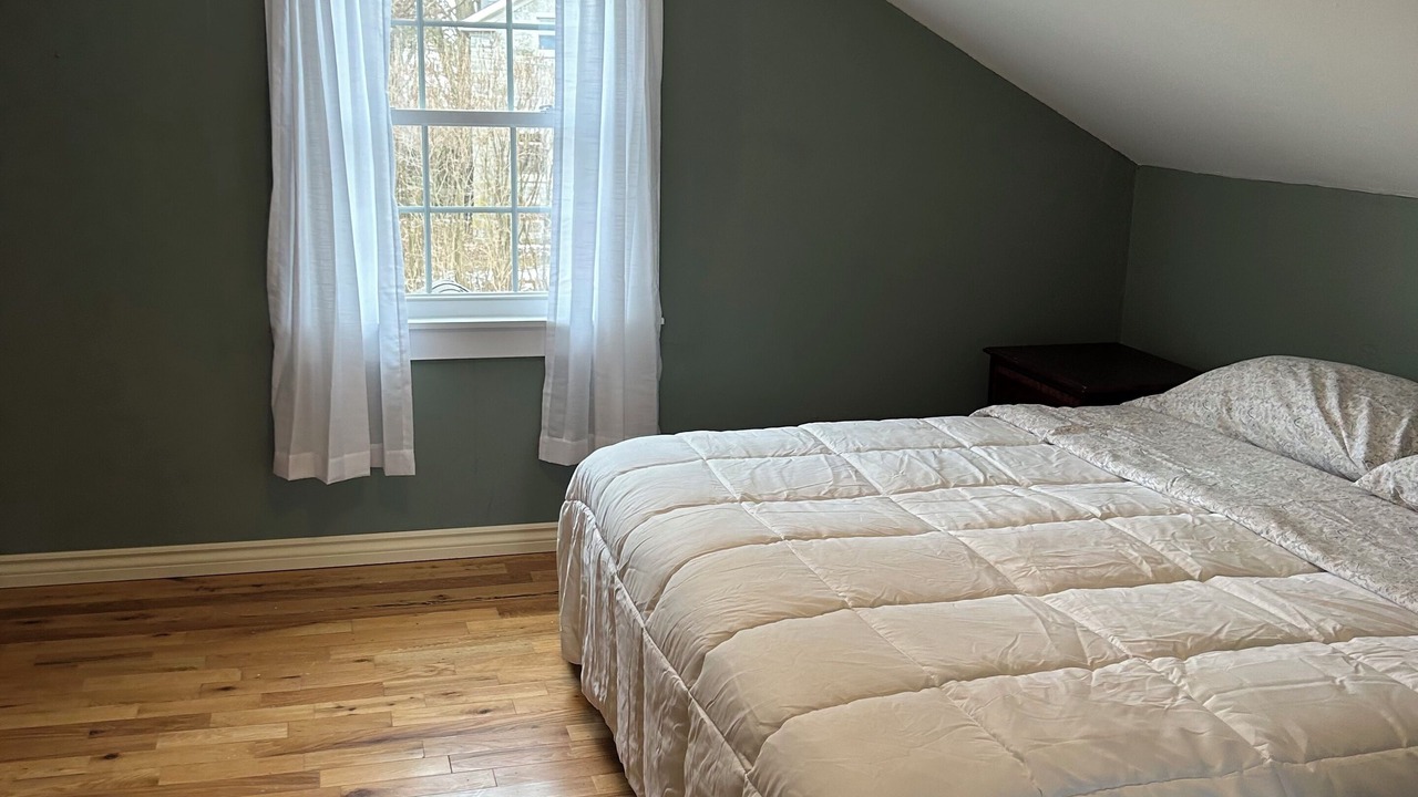 Photo of Bedroom in Alburg