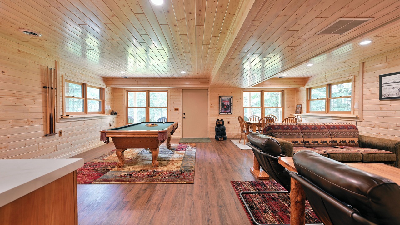 Photo of Bedroom in Clam Lake