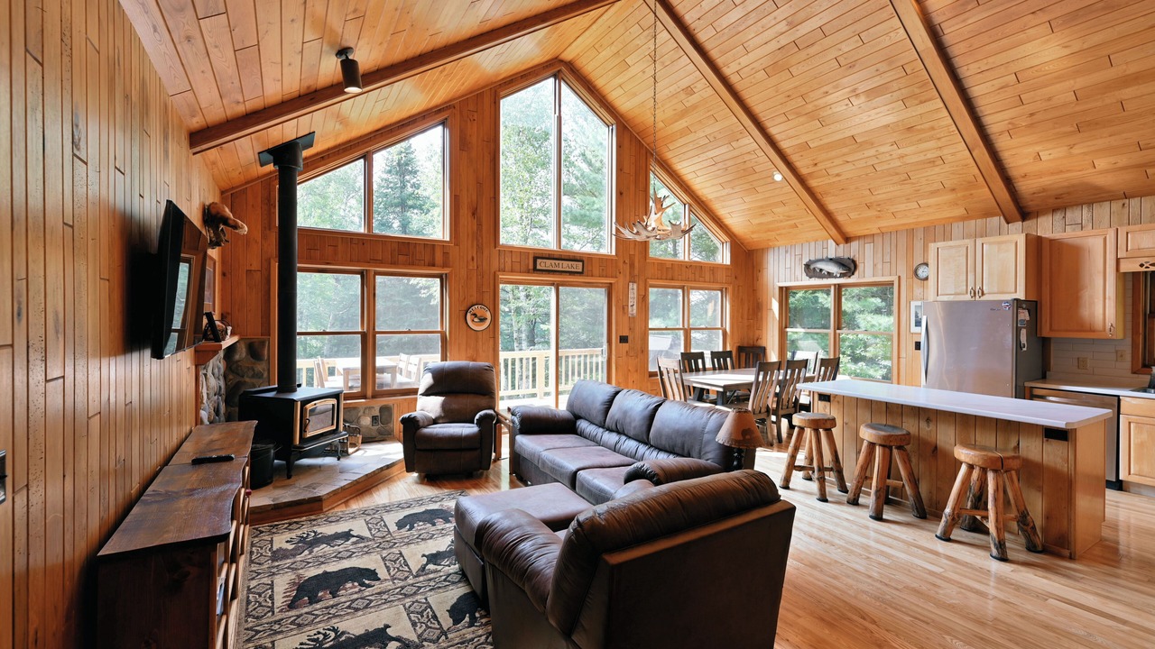 Photo of Livingroom in Clam Lake