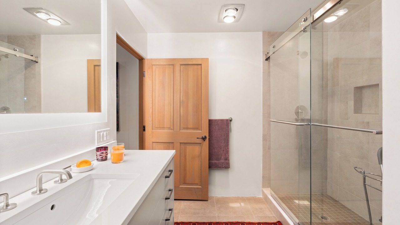Photo of Bathroom in Quail Run