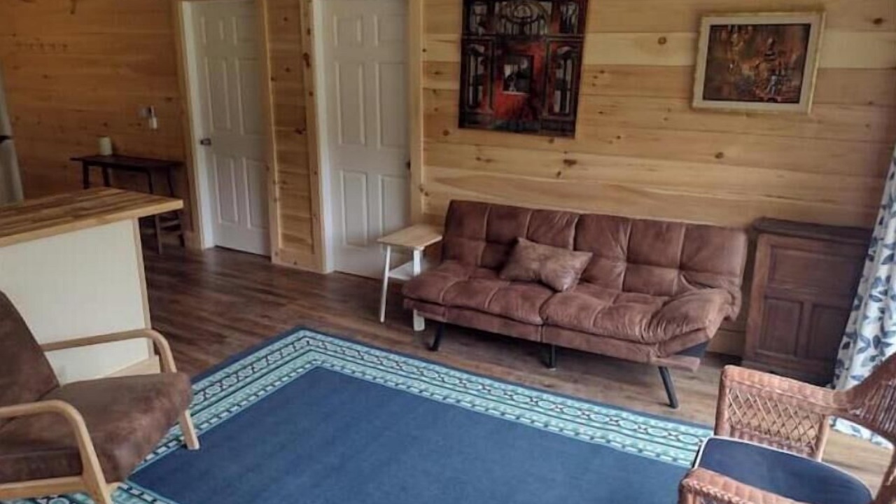 Photo of Livingroom in Wallingford