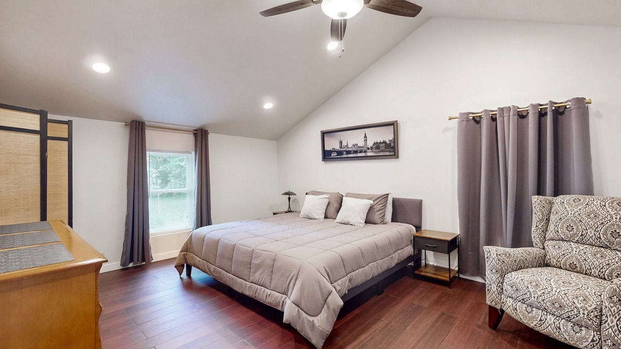 Photo of Bedroom in North Hudson